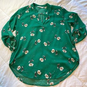 Lush Stitch Fix Green With White Floral Top